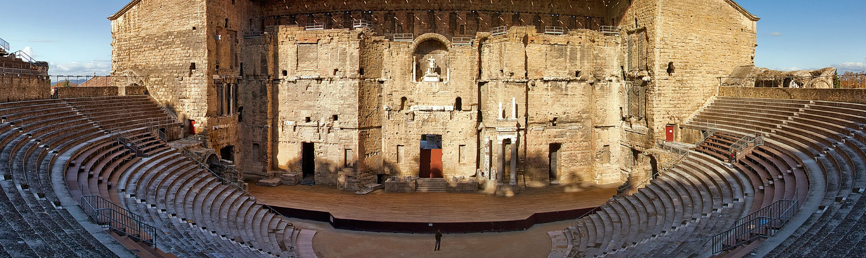 theatre orange cycling france